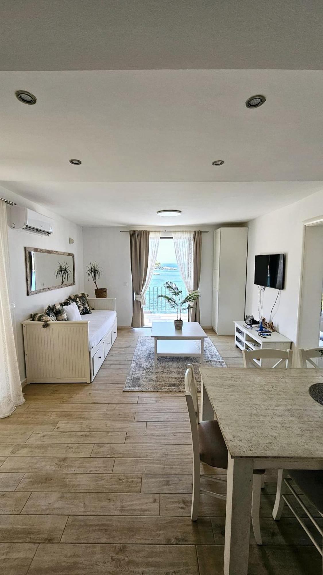 Guesthouse Augusta Insula Lastovo 外观 照片